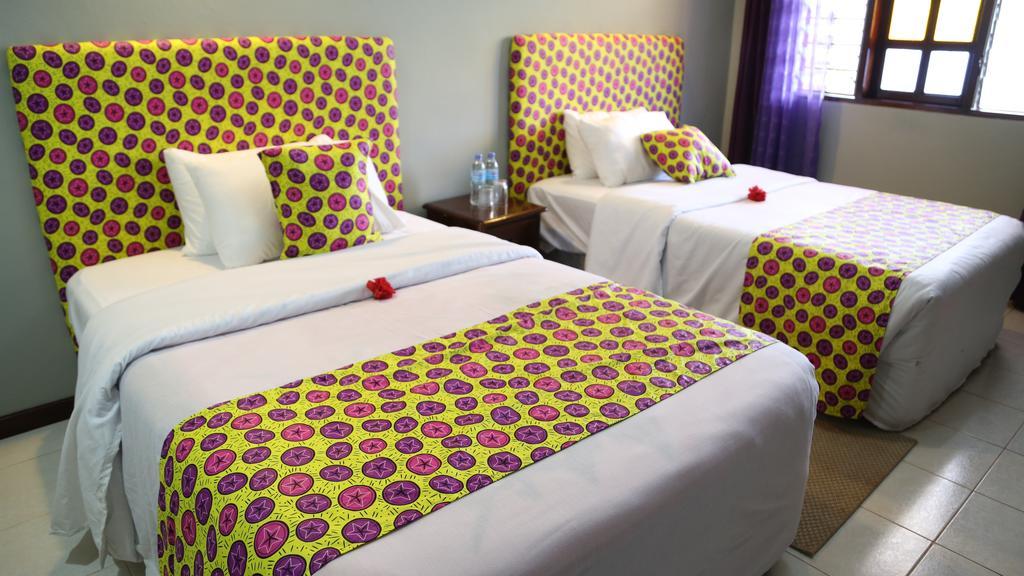 Highview Hotel Карату Номер фото